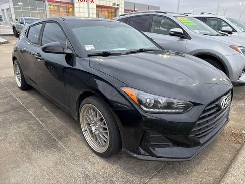 Used 2019 Hyundai Veloster 2.0 image 10