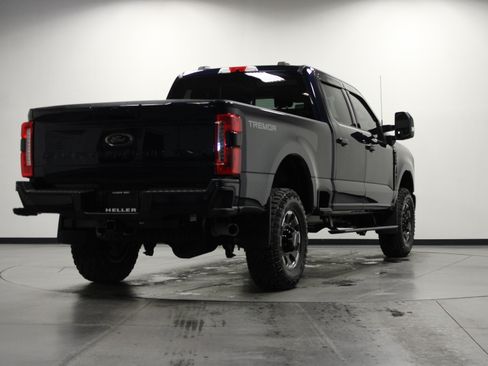 Used 2024 Ford F250 Lariat w/ Lariat Ultimate Package AWD/4WD image 4