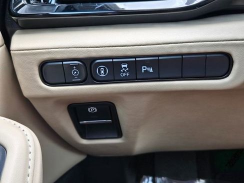 Used 2024 Acura MDX FWD w/ Technology Package image 27