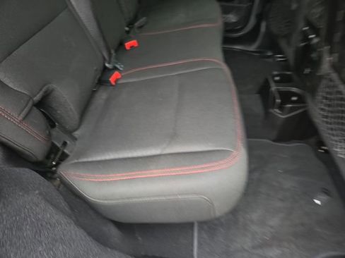 Used 2018 Jeep Wrangler Unlimited Rubicon w/ Safety Group image 28