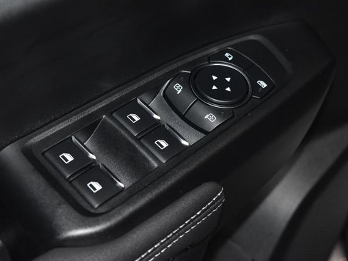 Used 2025 Ford Ranger XLT w/ Equipment Group 301A High image 5