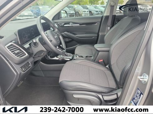 Certified 2025 Kia Seltos X-Line AWD/4WD image 20