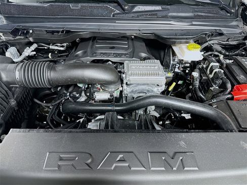 New 2026 RAM 1500 Express image 18