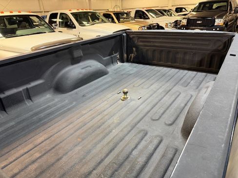 Used 2013 RAM 2500 Tradesman w/ Chrome Appearance Group image 40