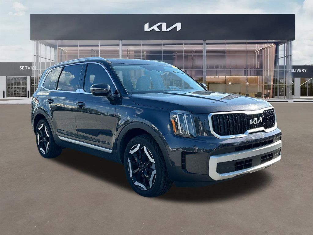 Certified 2025 Kia Telluride EX w/ EX Captain's Chair Package AWD/4WD image 1