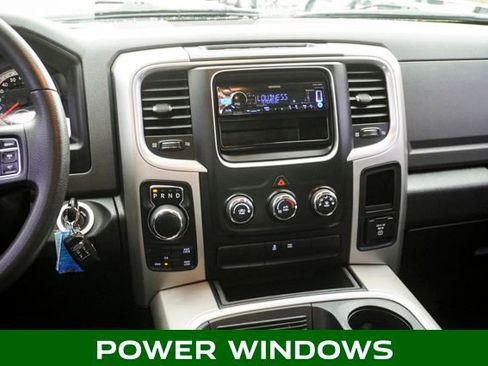 Used 2017 RAM 1500 Classic SLT image 10