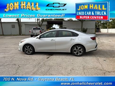 Used 2021 Kia Forte LXS FWD image 4