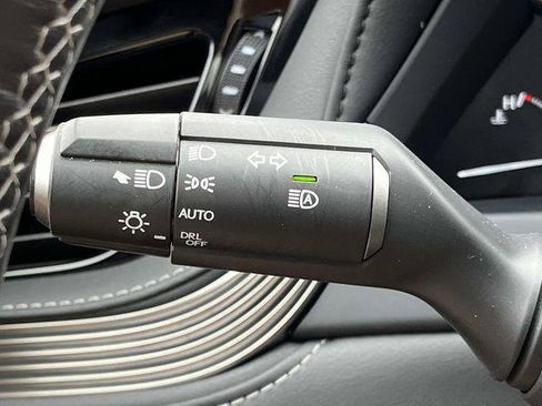 Certified 2023 Lexus LS 500 w/ Accessory Package (Z2) RWD image 41