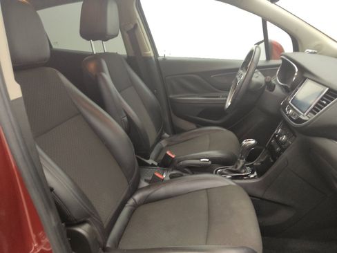 Used 2021 Buick Encore Preferred w/ Safety Package FWD image 21