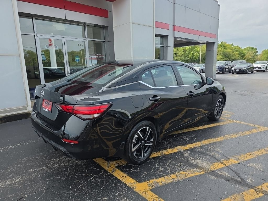 Used 2025 Nissan Sentra SV w/ Trunk Package FWD image 3