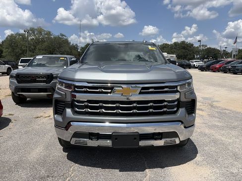 Used 2024 Chevrolet Silverado 1500 LTZ AWD/4WD image 3