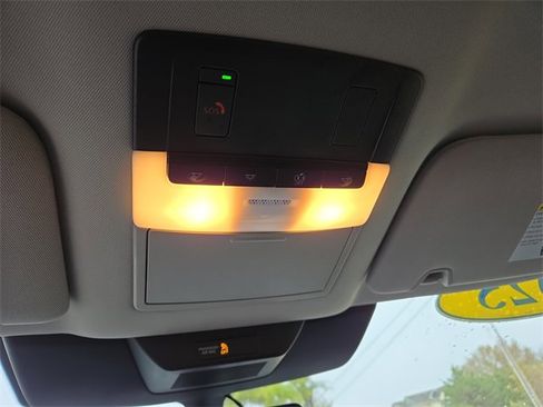 Certified 2025 Nissan Pathfinder SL image 26