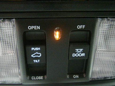 Used 2023 Honda Passport TrailSport image 18