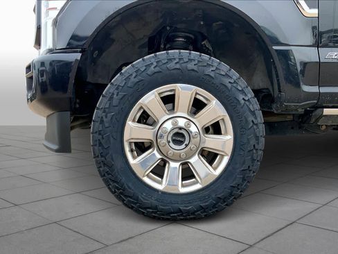 Used 2020 Ford F250 Platinum w/ FX4 Off-Road Package image 10