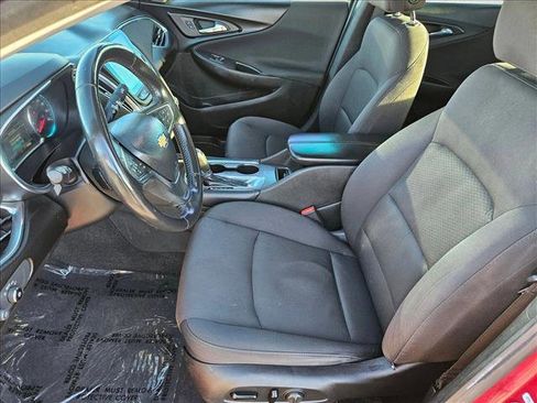 Used 2017 Chevrolet Malibu LT w/ Driver Confidence Package image 14