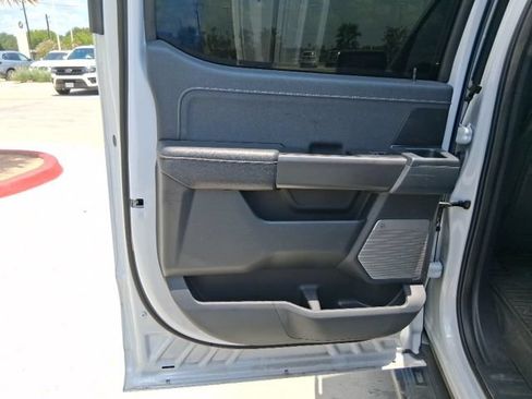 Used 2025 Ford F150 Lariat w/ Equipment Group 501A Mid AWD/4WD image 15