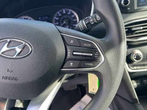 Used 2019 Hyundai Santa Fe SE image 15