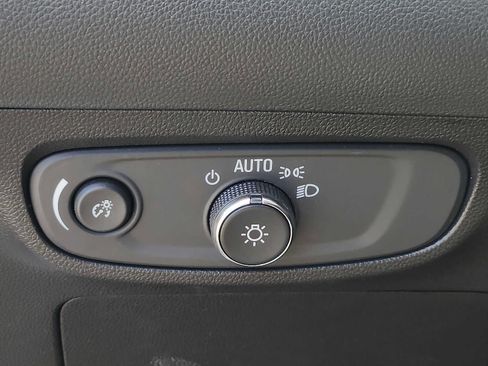 Used 2024 Buick Encore GX Sport Touring image 24