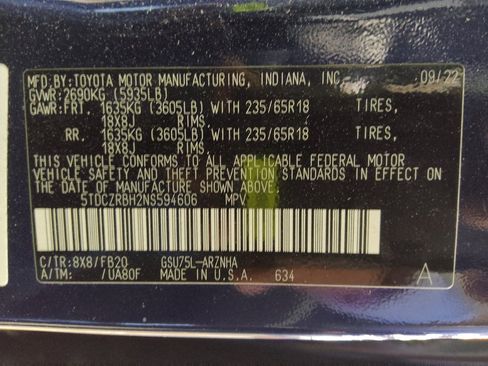 Used 2022 Toyota Highlander L image 33