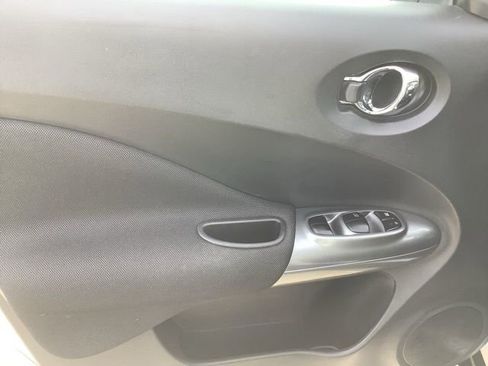 Used 2015 Nissan Juke SV image 14