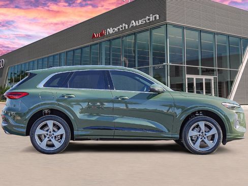 New 2025 Audi Q5 Premium Plus image 3