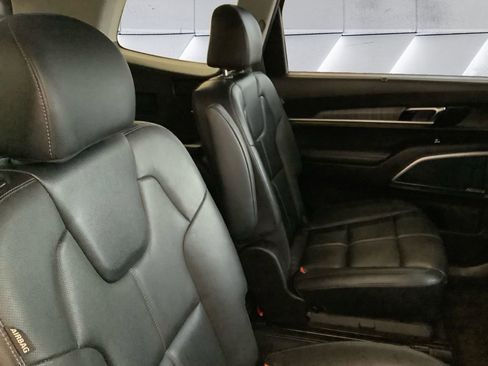 Used 2024 Kia Telluride SX image 16