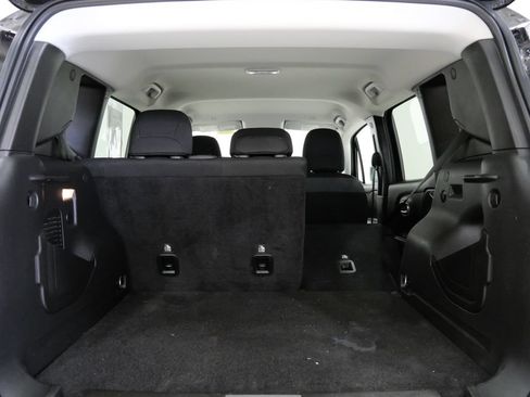 Used 2023 Jeep Renegade Altitude AWD/4WD image 26