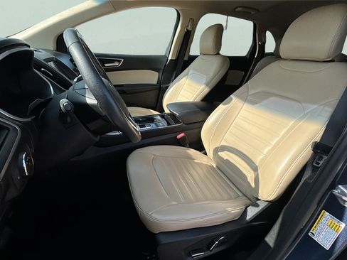 Used 2019 Ford Edge SEL w/ Equipment Group 201A FWD image 11