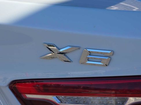 Used 2019 BMW X6 xDrive35i w/ M Sport Package image 11