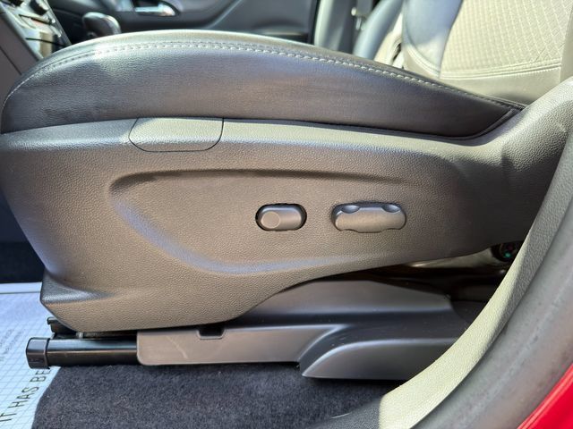 Used 2019 Buick Encore Preferred FWD image 17