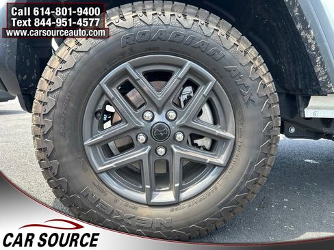 Used 2024 Jeep Wrangler Sport AWD/4WD image 26