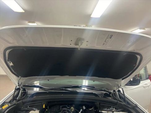 Certified 2024 Jeep Grand Cherokee Altitude image 29