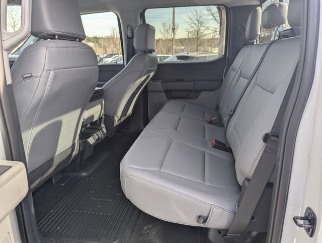 New 2026 Ford F450 XL w/ XL Chrome Package RWD image 16