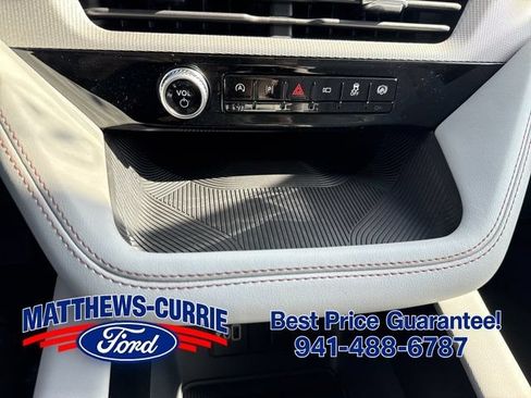 New 2026 Ford Explorer Active w/ Active Comfort Package RWD image 21