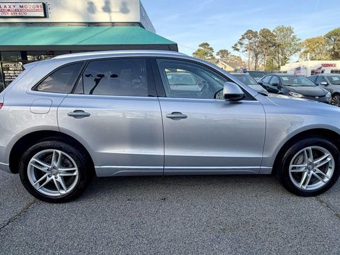 Used 2017 Audi Q5 2.0T Premium Plus w/ Technology Package image 8