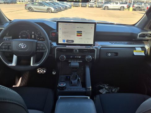 Used 2026 Toyota Tacoma TRD Sport AWD/4WD image 11