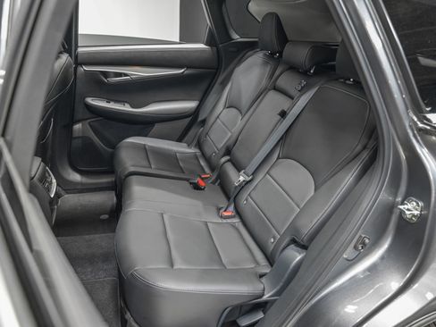 Used 2025 INFINITI QX50 Luxe AWD/4WD image 28