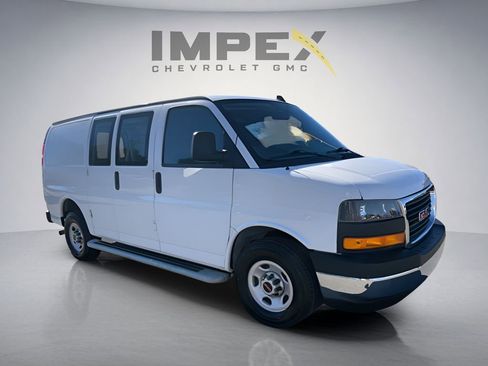 Used 2023 GMC Savana 2500 w/ Driver Convenience Package RWD image 8