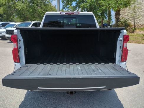 Used 2022 Chevrolet Silverado 1500 LTZ w/ LTZ Premium Package AWD/4WD image 14