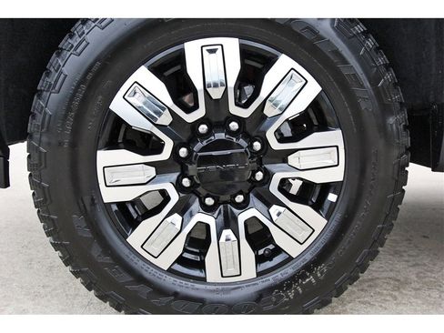 Used 2025 GMC Sierra 2500 Denali w/ Denali Reserve Package image 29