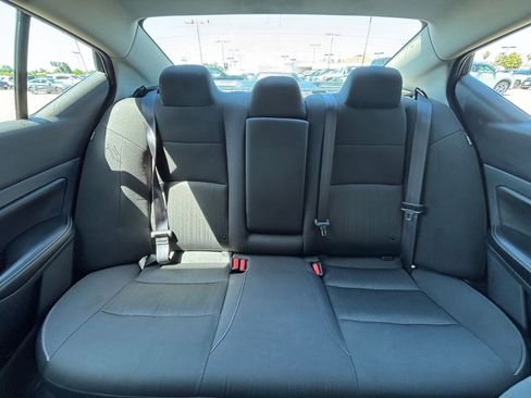 Used 2025 Nissan Altima 2.5 SV FWD image 39