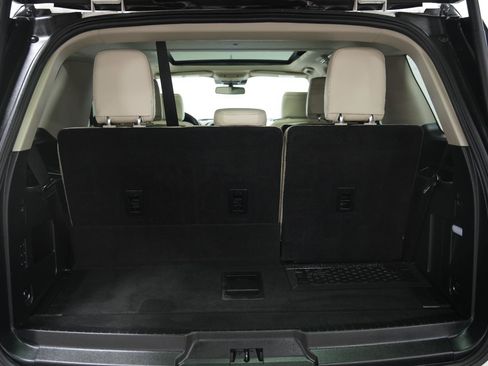 Used 2021 Ford Expedition Platinum image 15