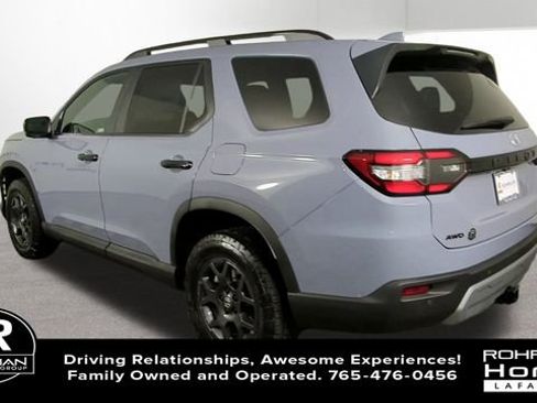 New 2025 Honda Pilot TrailSport image 7