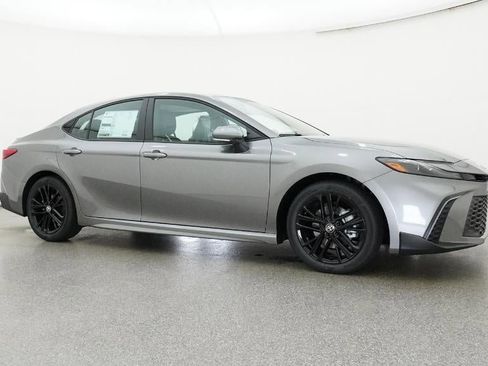 New 2026 Toyota Camry SE image 29