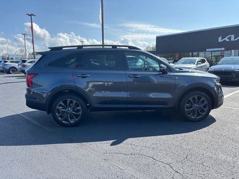 Certified 2023 Kia Sorento X-Line EX AWD/4WD image 3