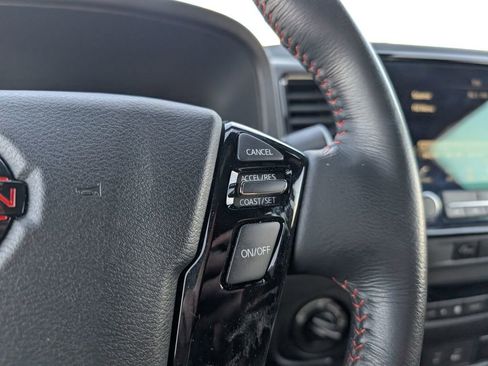 Used 2024 Nissan Frontier PRO-4X w/ Off-Road Protection Package image 15