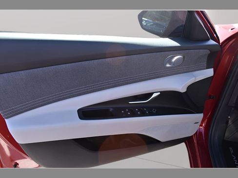 New 2026 Hyundai Elantra Limited FWD image 16