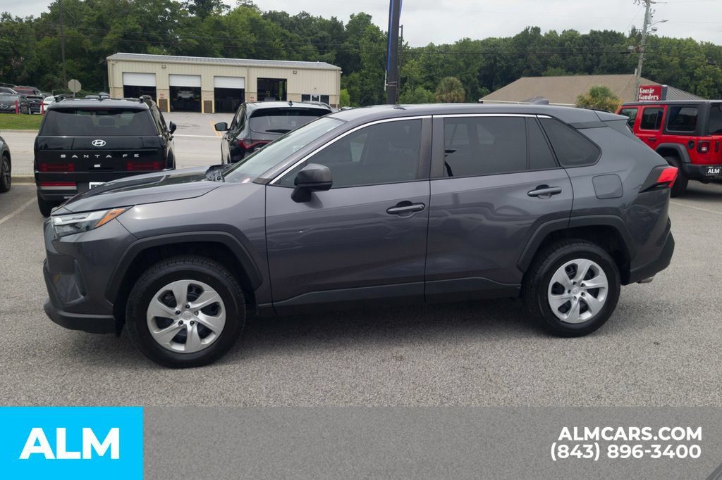 Used 2023 Toyota RAV4 LE FWD image 10