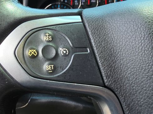 Used 2015 Chevrolet Silverado 2500 LT AWD/4WD image 24