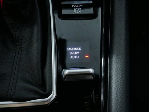 Used 2024 Jeep Compass Sport image 47